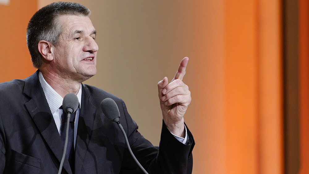 Le député des Pyrénées-Atlantiques Jean Lassalle a annoncé sa candidature à l'élection Présidentielle 2017 (Archives). Le député des Pyrénées-Atlantiques Jean Lassalle a annoncé sa candidature à l'élection Présidentielle 2017 (Archives).
